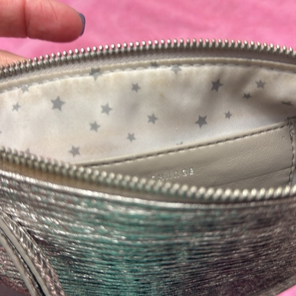 Stella & Dot Quilted Silver Wrist Clutch - Picture 11 of 12